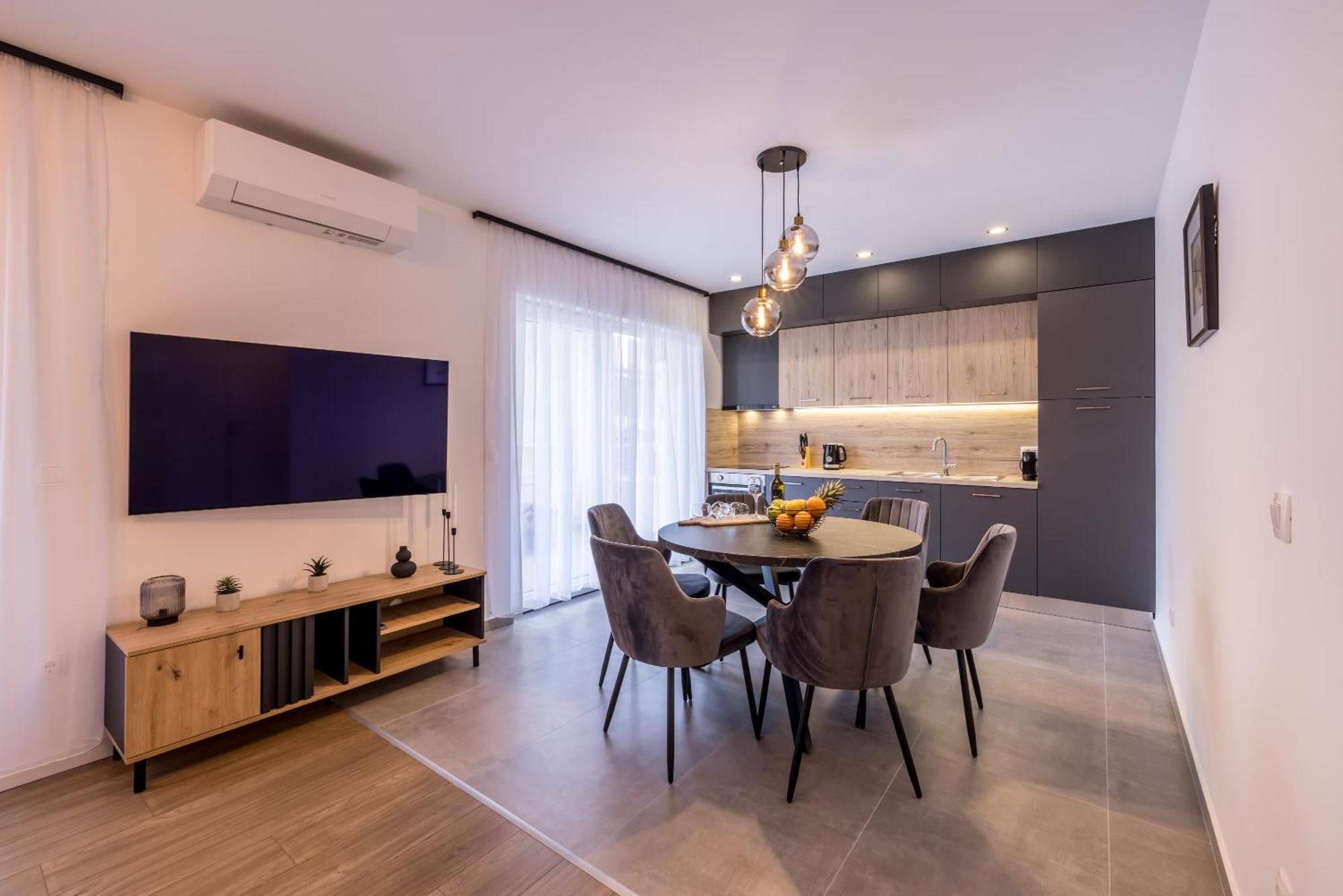Apartment Adriatic Nest, Cozy And Modern Two Bedroom *