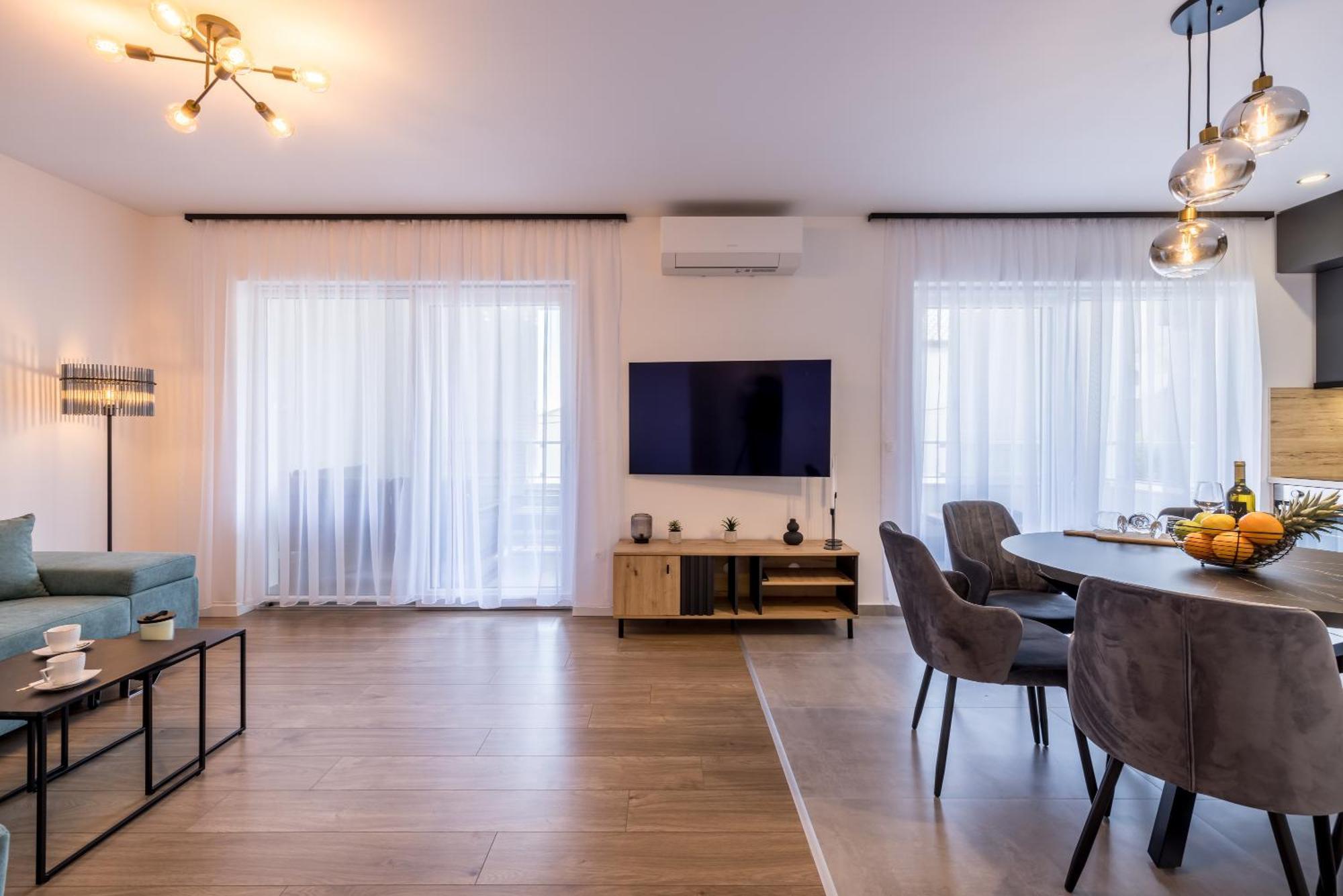 Adriatic Nest, Cozy And Modern Two Bedroom Kastela
