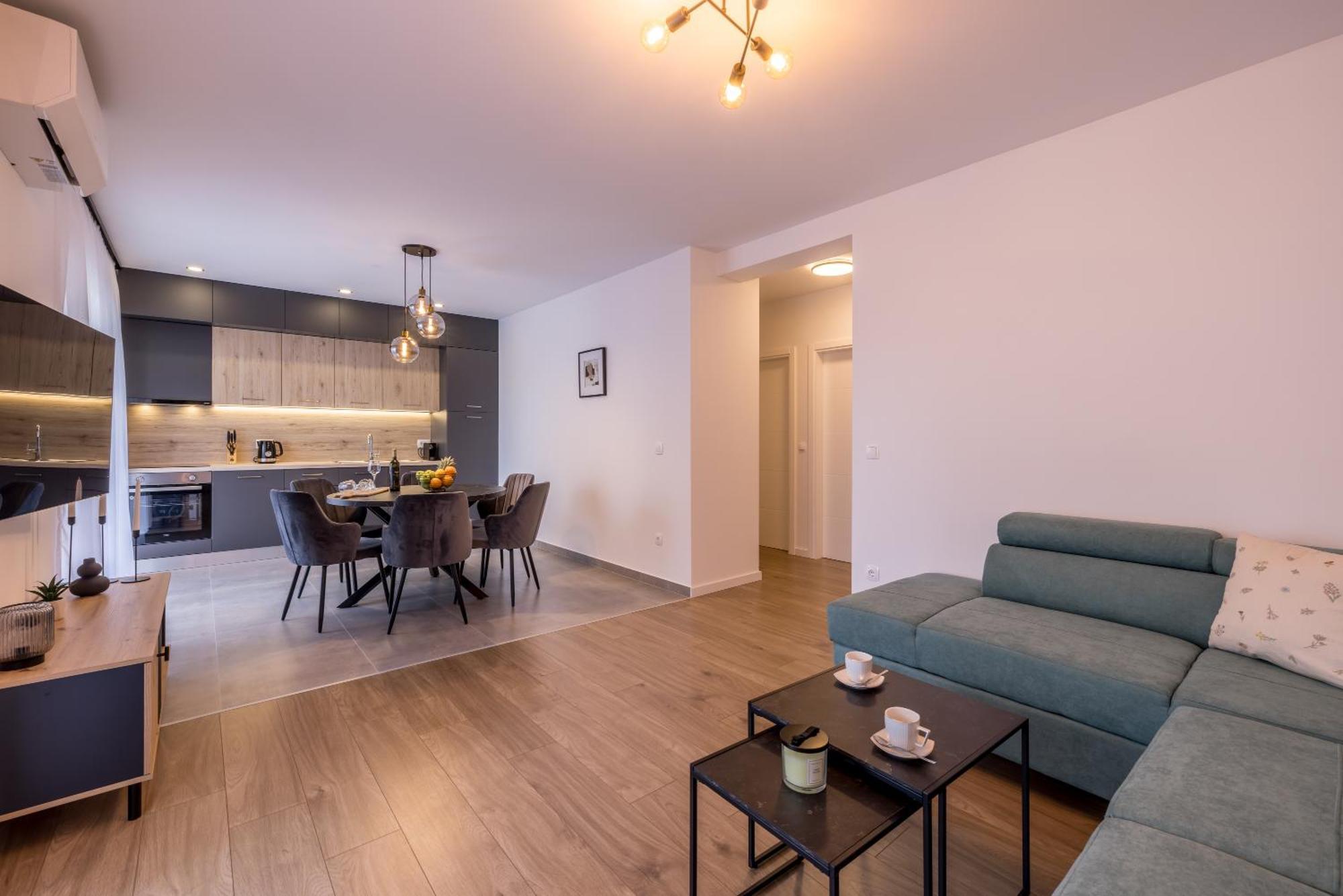 Adriatic Nest, Cozy And Modern Two Bedroom * Kaštela