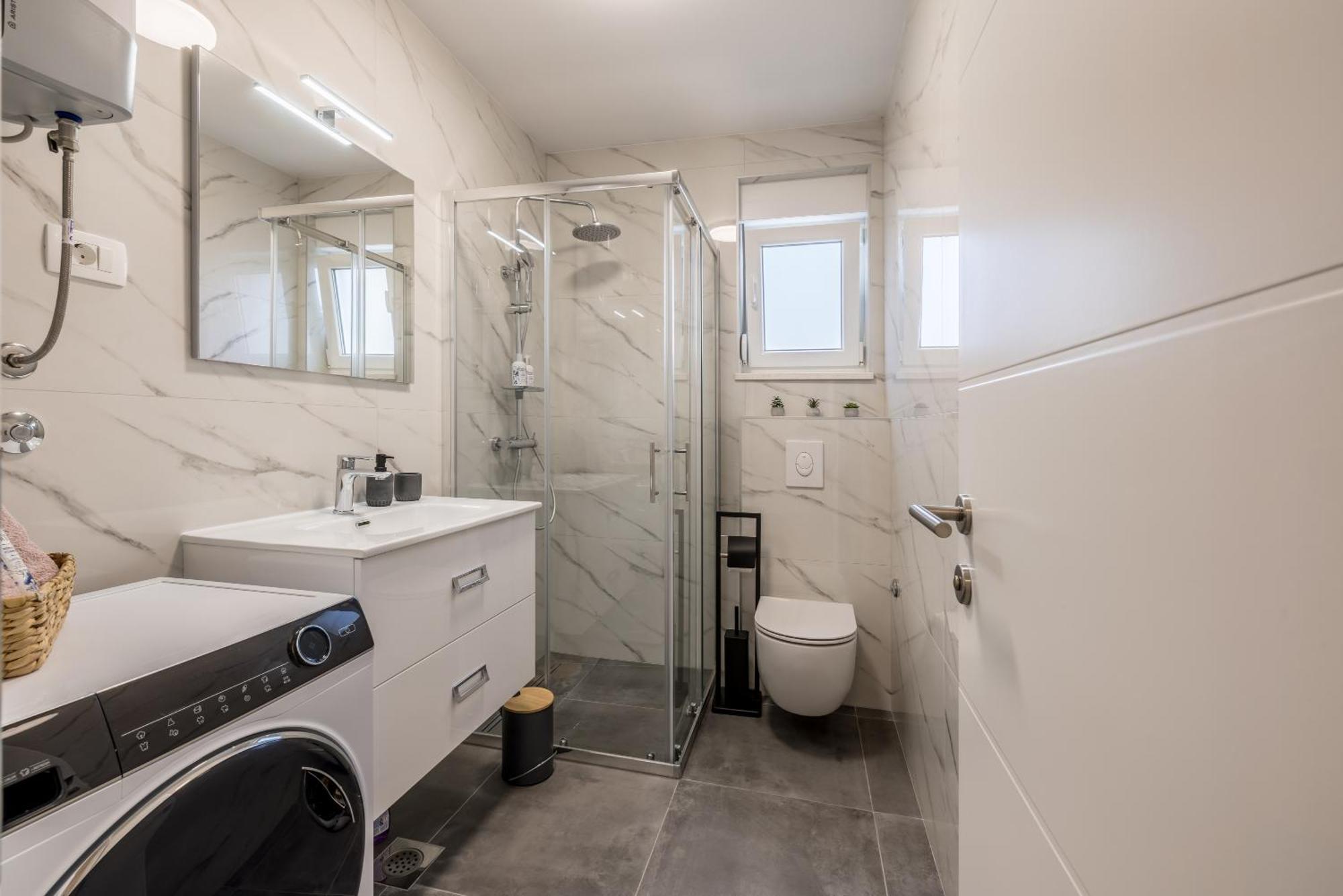 Apartmán Adriatic Nest, Cozy And Modern Two Bedroom *